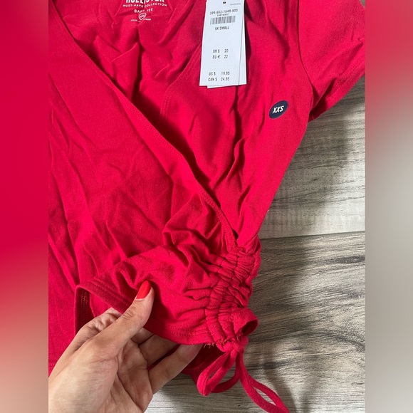 Hollister tee size XXS - Picture 3 of 5